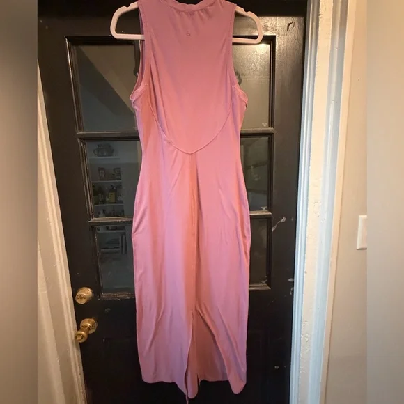 Lululemon Athletica Ribbed Mauve Midi Dress - Picture 2 of 3